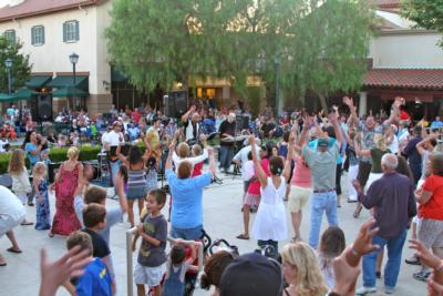 Doc Rock-It ** America's Premier Dance Cover Band! | Los Angeles, CA | Cover Band | Photo #10