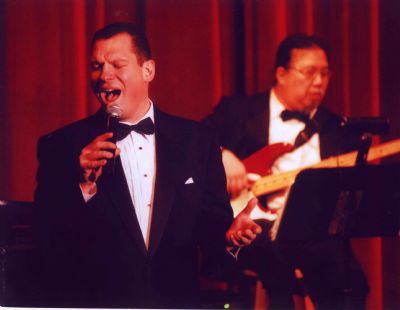 Peter Oprisko--Chicago's Singing Sensation! | Chicago, IL | Variety Band | Photo #3