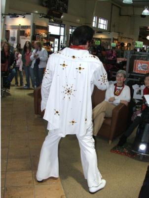 Seattle Tacoma's ELVIS By Dano! | Federal Way, WA | Elvis Impersonator | Photo #20