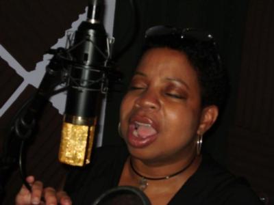 Anita Hutchinson | Harbor City, CA | Singer | Photo #3