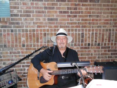Roy Harkey: Singer/Guitar Player/One Man Band | Plano, TX | One Man Band | Photo #4