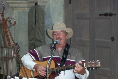 Roy Harkey: Singer/Guitar Player/One Man Band | Plano, TX | One Man Band | Photo #15