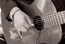 Marco de Carvalho | Seattle, WA | Brazilian Acoustic Guitar | Photo #3