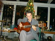 Marco de Carvalho | Seattle, WA | Brazilian Acoustic Guitar | Photo #4