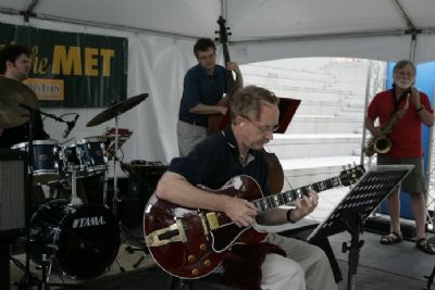 Ralph Hopper Jazz Trio & One Man Saxophone Band | Ottawa, ON | Jazz Trio | Photo #4