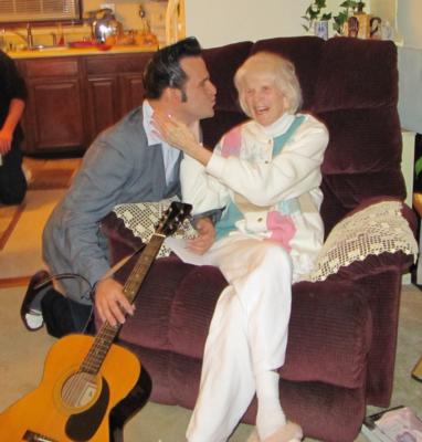 Wrenn Mangum | Richmond, VA | Elvis Impersonator | Photo #9
