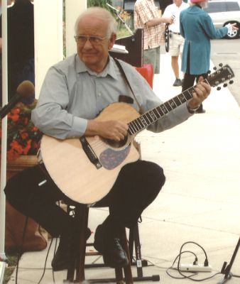 Tom Conner | North Canton, OH | Pop Acoustic Guitar | Photo #2