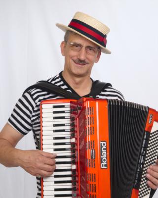 Larry Roberts Entertainment | Davie, FL | Accordion | Photo #2