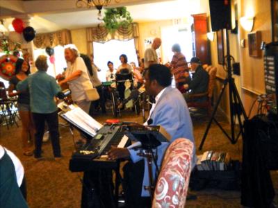 Shampen The One Man Orchestra | San Pedro, CA | 70's Hits One Man Band | Photo #24