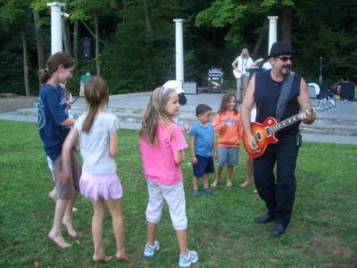 Hollister Thompson Band | New Britain, CT | Country Band | Photo #7