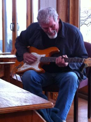 Les Vaughn & The Fenderbenders Band | The Dalles, OR | Country Band | Photo #24