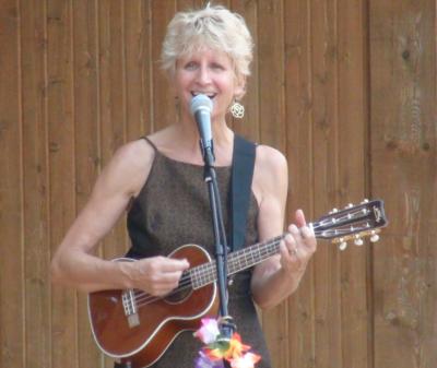 Susan Savia, Versatile Singer/Instrumentalist | Wilmington, NC | Variety Singer | Photo #10