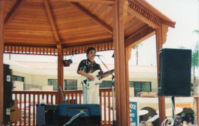 Carl Robinson | Saint Peters, MO | Rock Singer | Photo #17