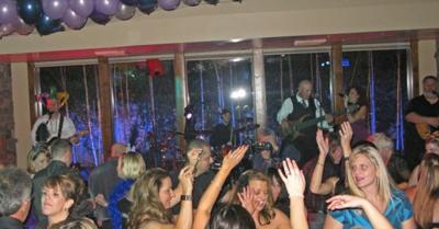 Crosstown 5 - Dance Band! | Concord, CA | Cover Band | Photo #2