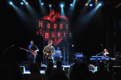 Undercover | Costa Mesa, CA | Cover Band | Photo #10