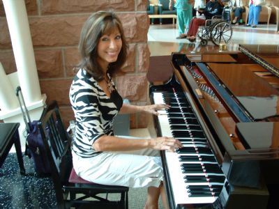 Tracy Hales Cope, Pianist | Pleasant Grove, UT | Pop Piano | Photo #6