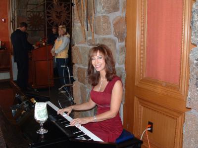 Tracy Hales Cope, Pianist | Pleasant Grove, UT | Pop Piano | Photo #7
