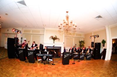 Connie Pelesh w/ UpFront | Media, PA | Dance Band | Photo #2