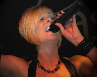 Uptown Band Feat. Erich Cawalla & Jenifer Kinder | Reading, PA | Top 40 Band | Photo #3