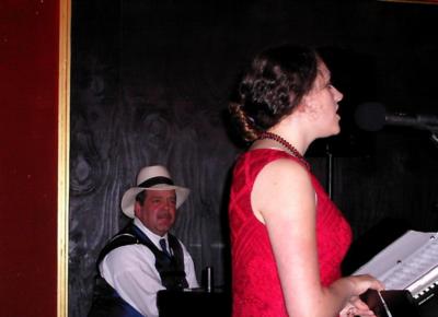 Lizz & Rex Review - Elizabeth Hayes Voice | Dayton, OH | Jazz Trio | Photo #13