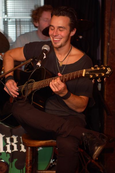 Jason Liebman | Whitestone, NY | Top 40 Acoustic Guitar | Photo #7
