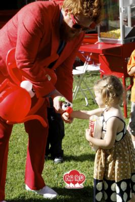 Bigred Balloon Art & Entertainment | Los Angeles, CA | Balloon Twister | Photo #4