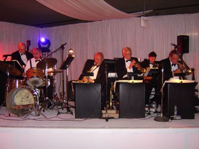 Arnie's Swing Machine | Anaheim, CA | Swing Band | Photo #2