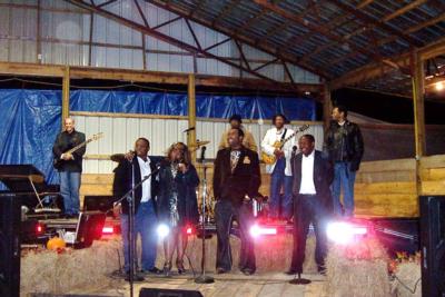 Silk E Smooth Show Band | Birmingham, AL | Motown Band | Photo #24