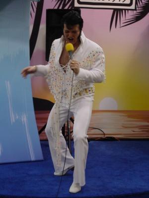 Caesare Belvano: The Dream King | Akron, OH | Elvis Impersonator | Photo #23