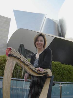 Leslie McMichael, Pluck Music | Vashon, WA | Classical Harp | Photo #2