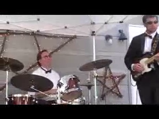 The Herringbones | Charlotte, NC | Cover Band | Clinton Aint No Sunshine Instr L R
