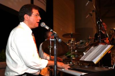 Howard Lopez's Main Photo
