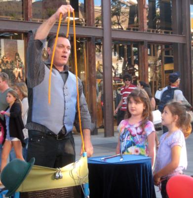 Randy Masters | New York, NY | Magician | Photo #20