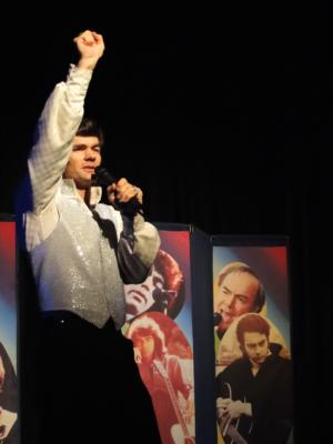 Keith Allynn  | Branson, MO | Neil Diamond Tribute Act | Photo #3