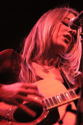 Megan Lee | San Francisco, CA | Acoustic Guitar | Photo #5