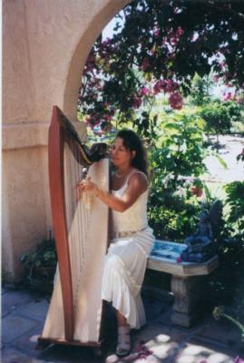 Devora Susman | San Diego, CA | Harp | Photo #2