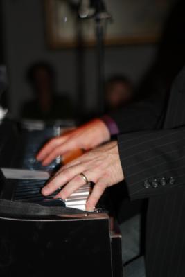 Ted Oliver Productions | Waukesha, WI | Dueling Pianos | Photo #7