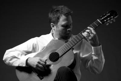 Neil Dixon Smith | Chicago, IL | Classical Guitar | Photo #12