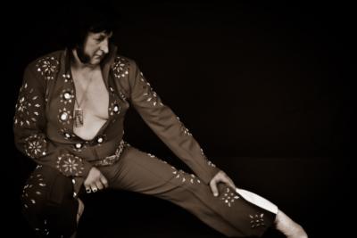 Elvis Aaron Baker | Hamilton, ON | Elvis Impersonator | Photo #10