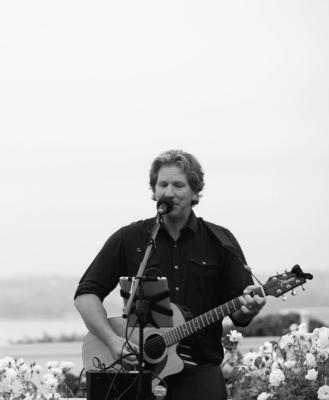 Kenny Earnest | San Clemente, CA | Acoustic Guitar | Photo #9