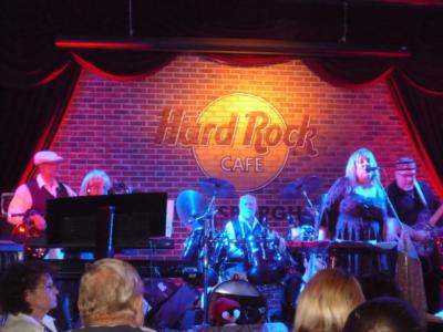 The Chain | Pittsburgh, PA | Fleetwood Mac Tribute Band | Photo #4