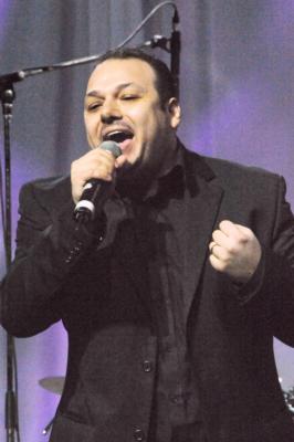 Alessandro Battaglia | Toronto, ON | Italian Singer | Photo #2