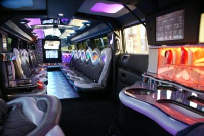 K And G Limousine, Incorporated | New Hyde Park, NY | Wedding Limousine | Photo #14