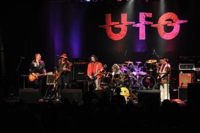 8-Track 'the Ultimate 70's Rock Show' | Chicago, IL | Classic Rock Band | Photo #10
