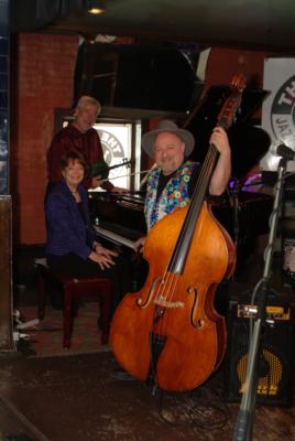 Maxine Willan Jazz | East York, ON | Jazz Band | Photo #3
