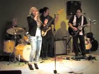 V E H I C L E  | Pasadena, CA | Cover Band | 02