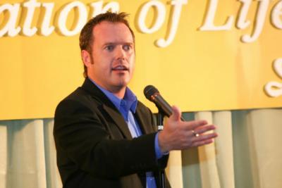 Derrick Tennant - Clean - Funny - Inspiring!'s Main Photo