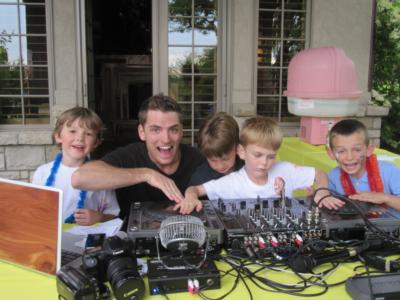 Discosapien DJs | Denver, CO | DJ | Photo #14