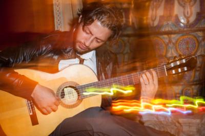 Vahagni | Burbank, CA | Flamenco Guitar | Photo #4