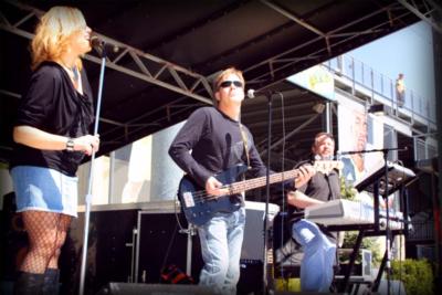 Sixfoot Blonde Band | Westerville, OH | Cover Band | Photo #4